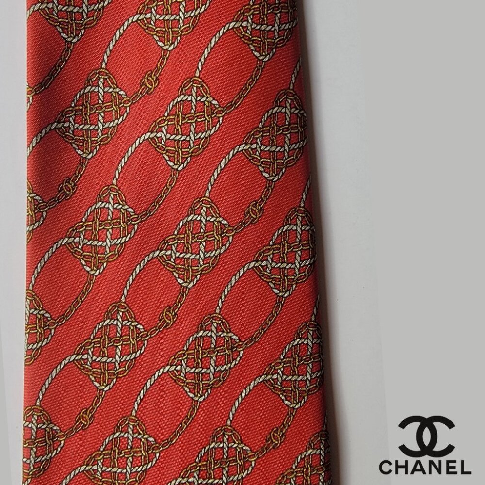 CHANEL Men's Vintage Tie 100% Silk Made in Italy Red with Knot pattern